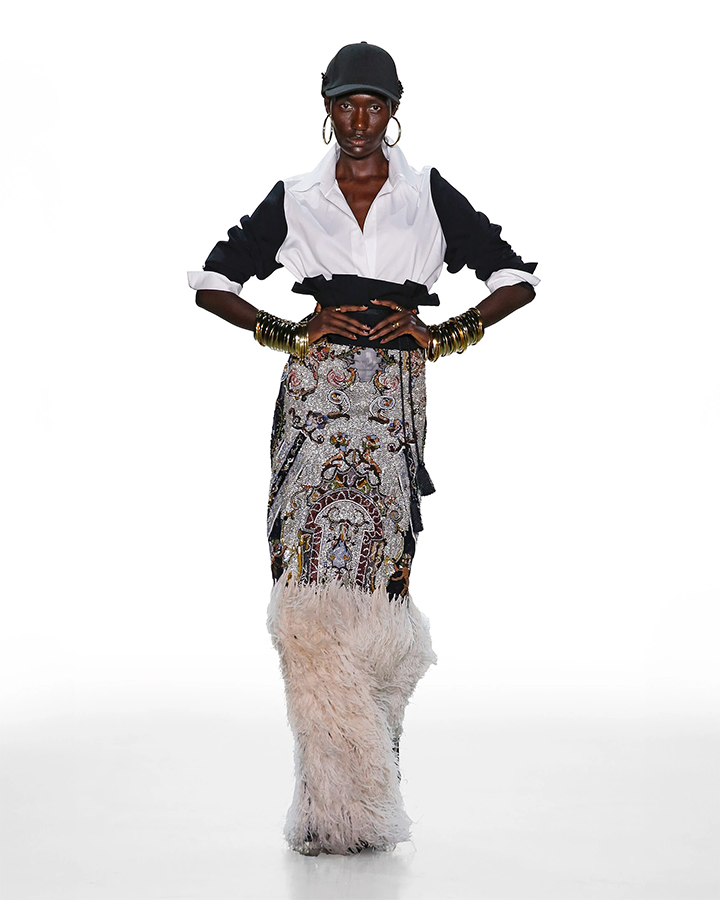MONOCHROME long skirts WITH AN EMBROIDERED LONG SKIRT AND A BELT