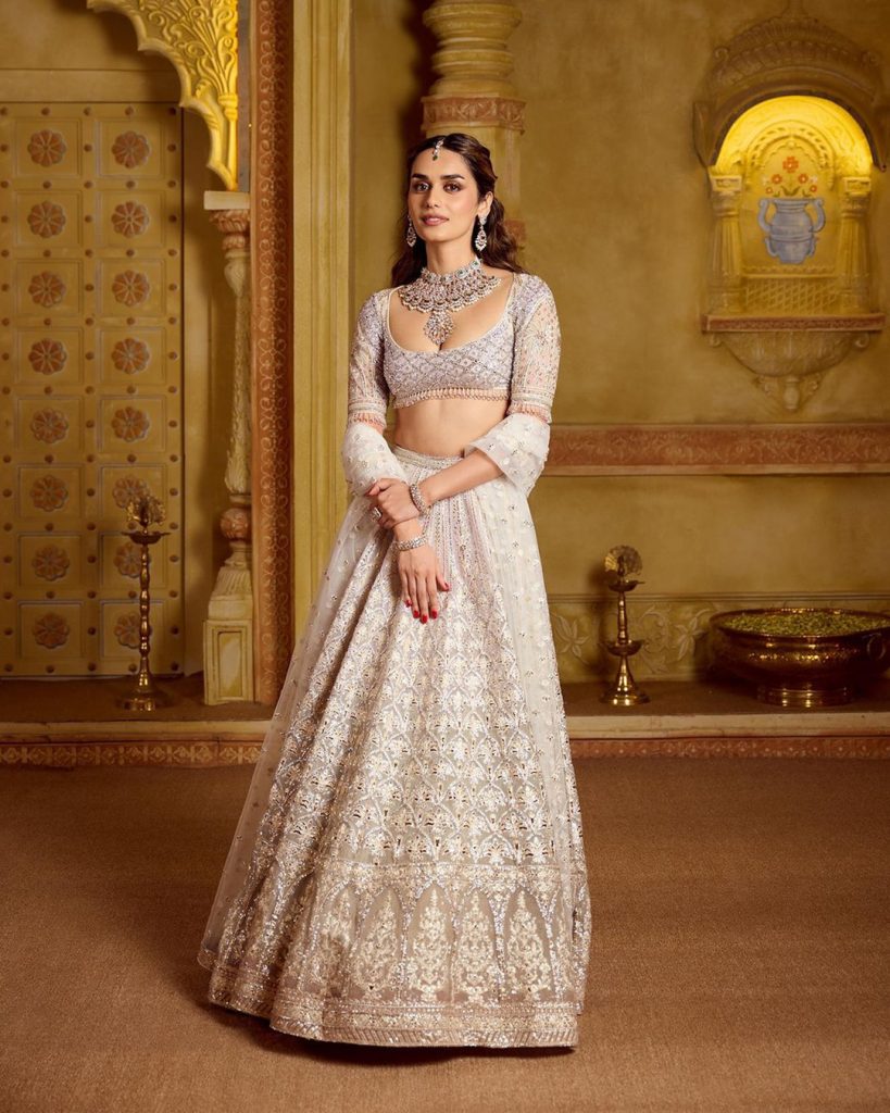 celebrity approved lehenga-manushi chhillar
