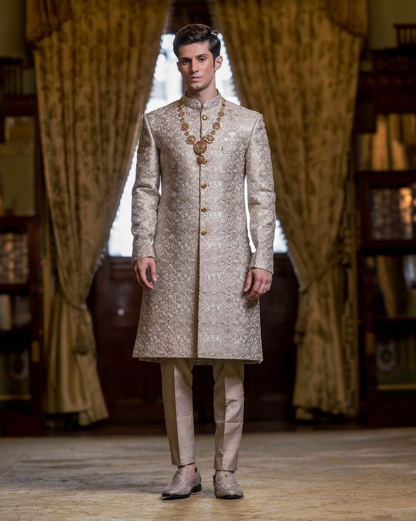 designer achkan type sherwani for men
