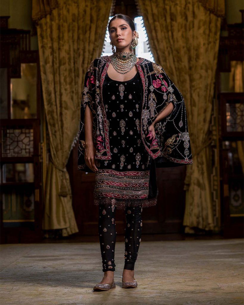 Daisy Midnight black, velvet Kurta set