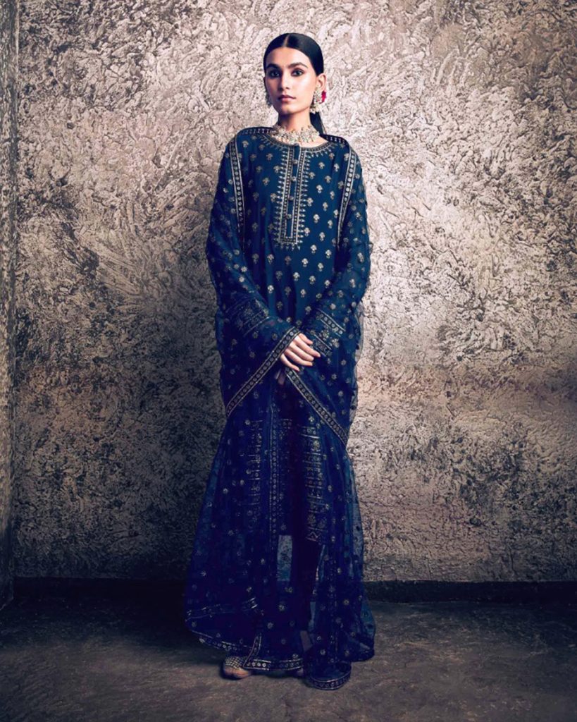 kurti with churidar traditional look